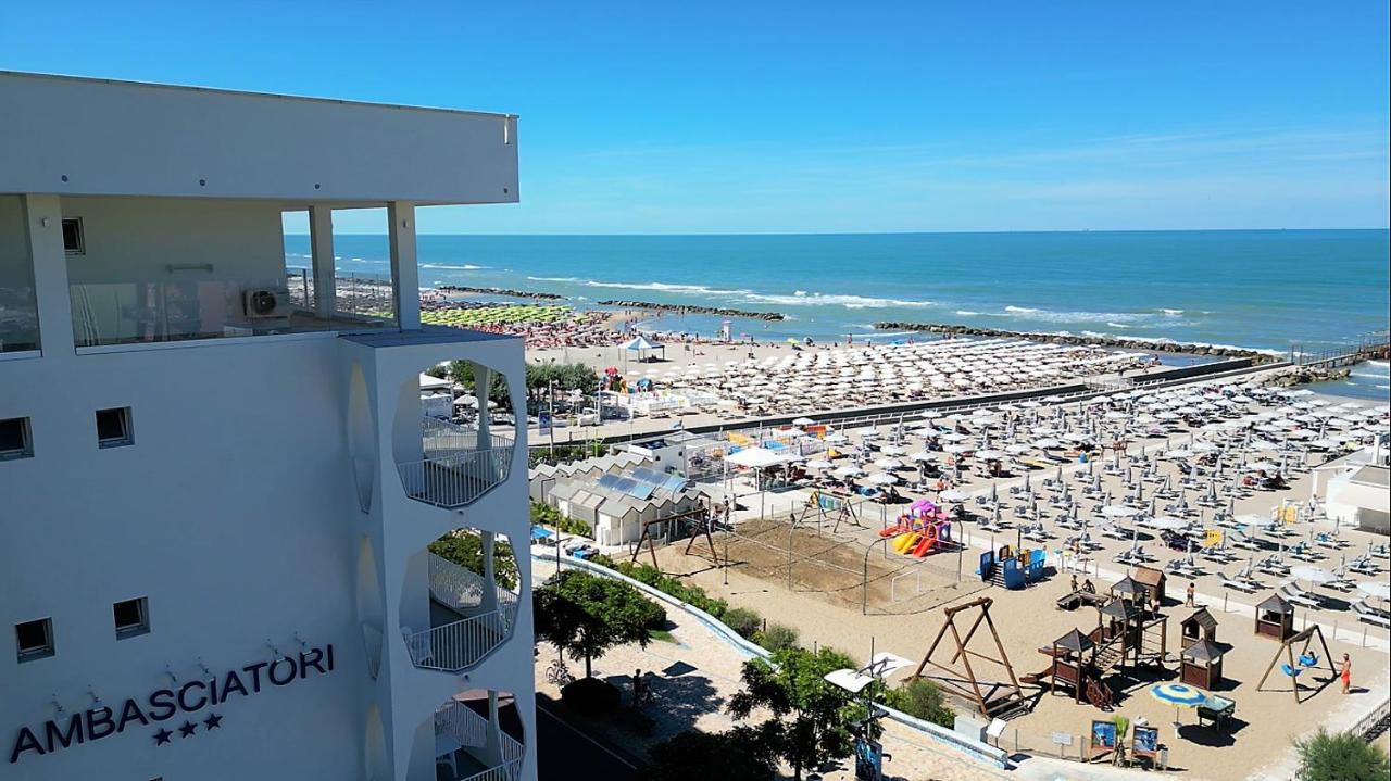 Ambasciatori Hotel - Beach Front -Breakfast Xxl & Brunch Until 12 30Pm Misano Adriatico Exterior foto